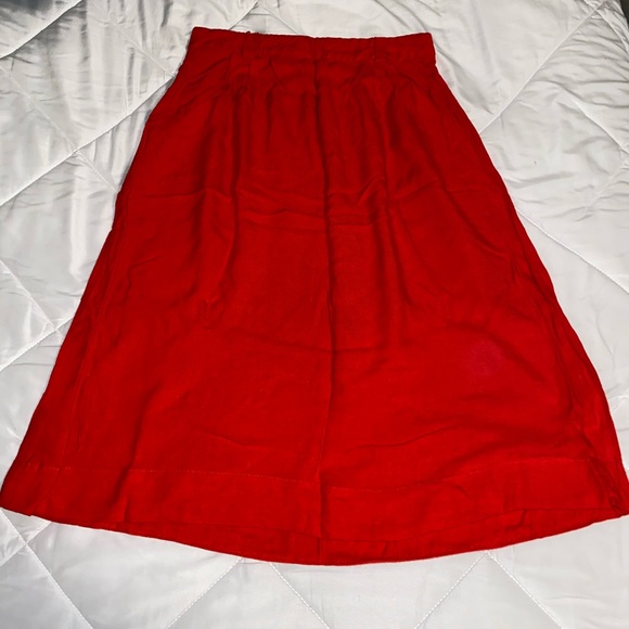 Skirt - Picture 2 of 2